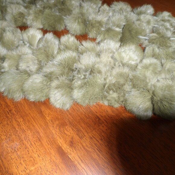 Olive real rabbit fur Pom Pom scarf - Picture 4 of 10